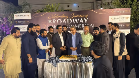 Broadway · cake ceremony